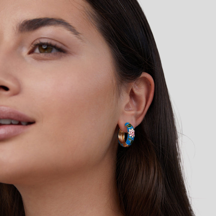 Zelta Kreole Auskari ar Ziedu